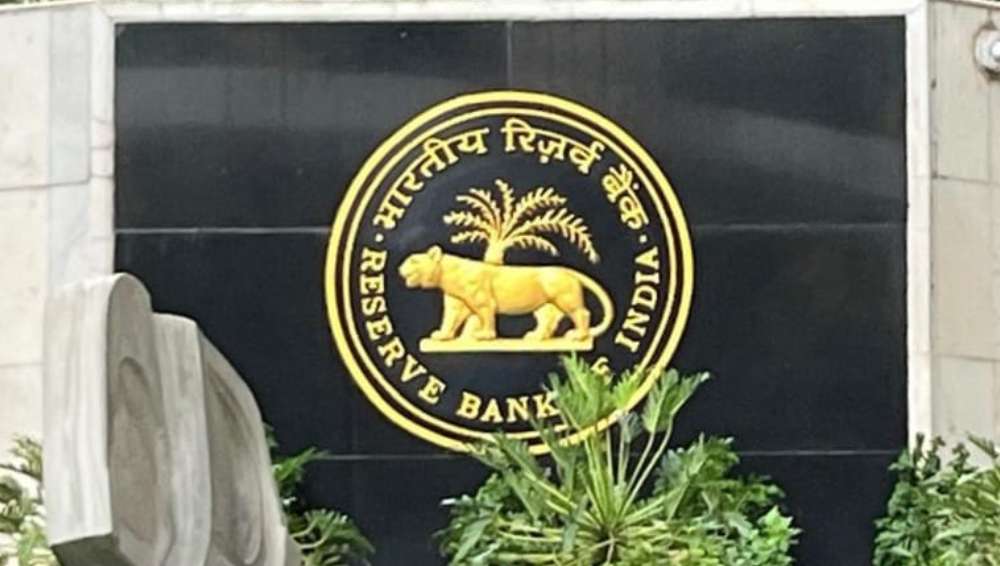 RBI bars fintech lenders Navi, DMI Finance, and others from issuing new loans 